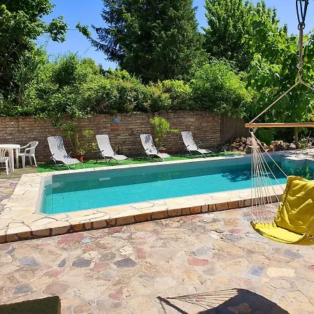 Sipos Vendeg Es Apartmanhaz بيت ضيافة *