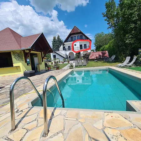 بيت ضيافة Sipos Vendeg Es Apartmanhaz Balatongyörök