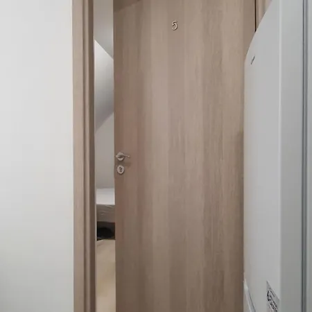 بيت ضيافة Sipos Vendeg Es Apartmanhaz