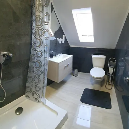 Sipos Vendég és Pensión *