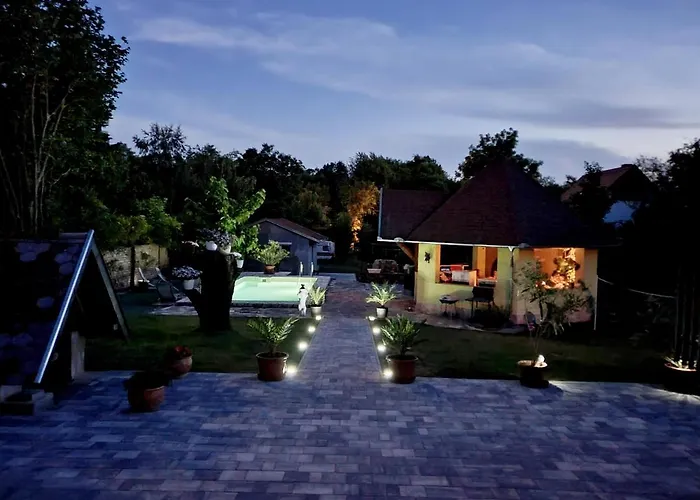 Sipos Vendeg Es Apartmanhaz Balatongyörök