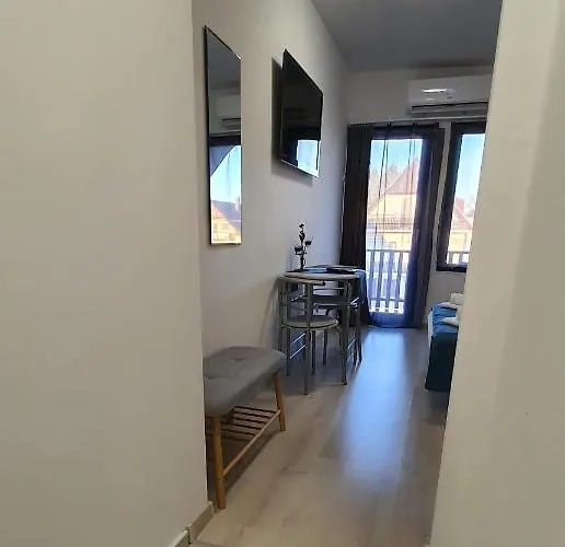 Sipos Vendeg Es Apartmanhaz Balatongyörök