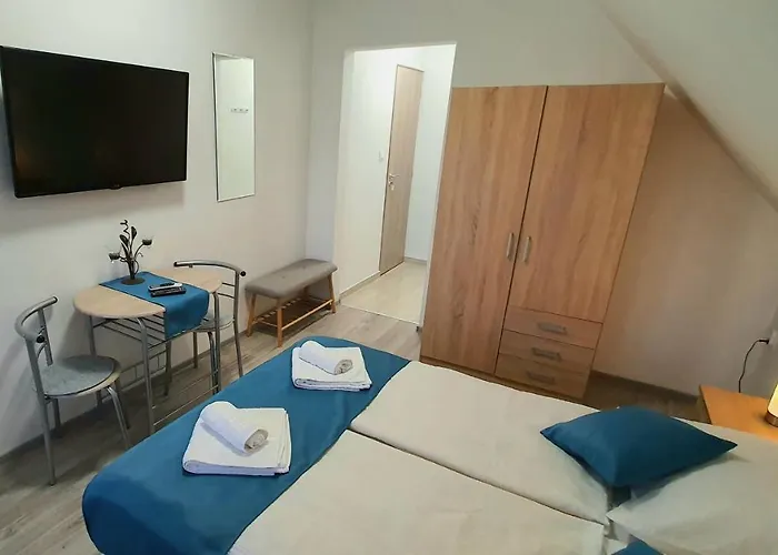 Sipos Vendeg Es Apartmanhaz Gæstehus *