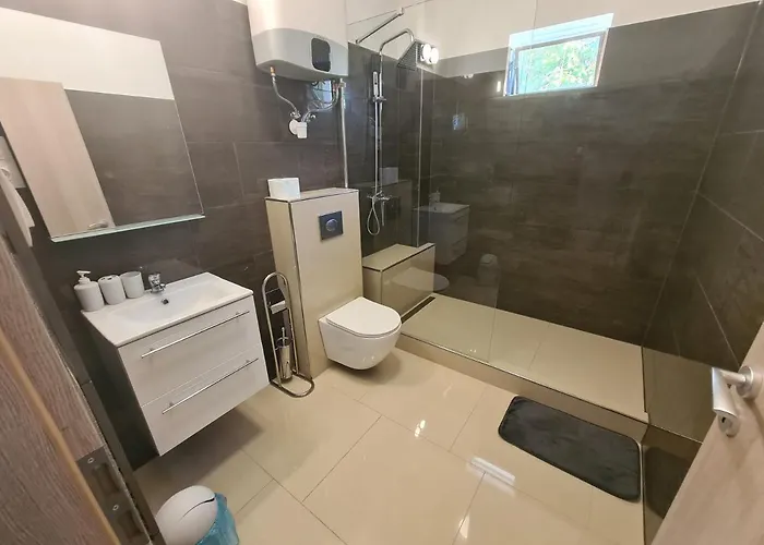 Πανσιόν Sipos Vendeg Es Apartmanhaz Balatongyörök