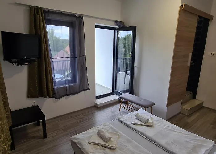 Πανσιόν Sipos Vendeg Es Apartmanhaz Balatongyörök